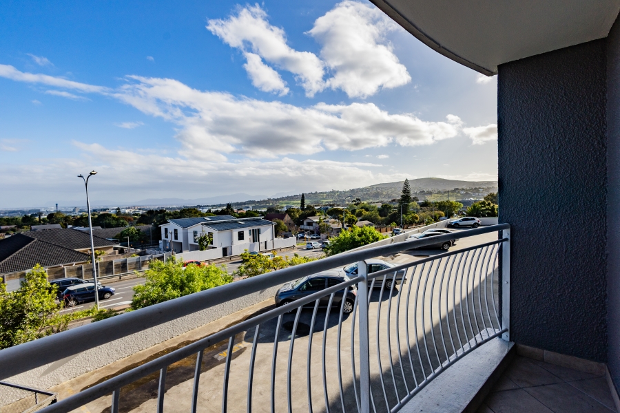 To Let 2 Bedroom Property for Rent in Okennedyville Western Cape